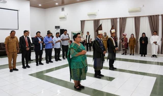 tiga_dewas_pd_pasar_horas_yang_dilantik_harus_mampu_hadirkan_terobosan_baru