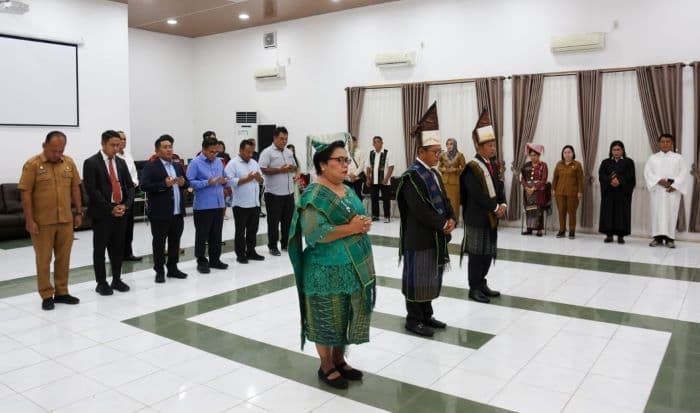 tiga_dewas_pd_pasar_horas_yang_dilantik_harus_mampu_hadirkan_terobosan_baru