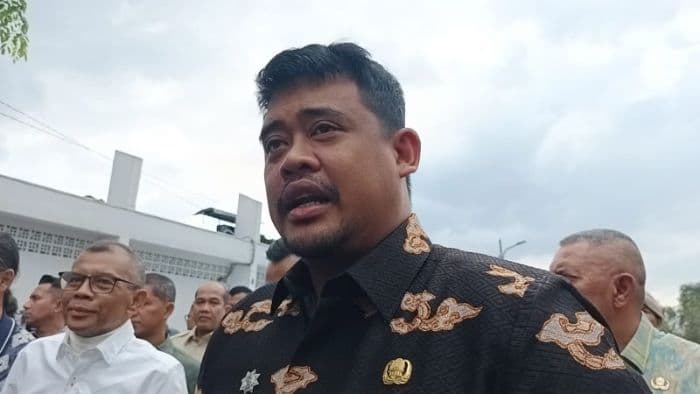 ricuh_di_helens_night_mart_bobby_nasution_bicara_soal_perizinan_