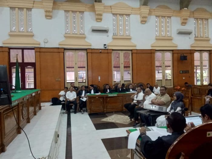 sidang_topan_ginting_dirut_pt_dntg_kirun_akui_suap_kajari_tarutungmadina_dan_kapolres