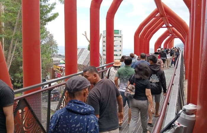 libur_lebaran_pengunjung_menara_pandang_tele_tembus_2000_orang_per_hari_