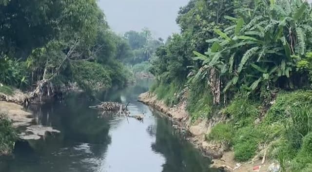 air_sungai_belumai_menghitam_warga_desak_penindakan_dugaan_pencemaran_limbah
