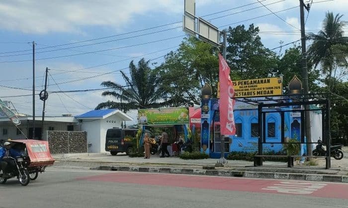puluhan_warga_medan_manfaatkan_layanan_kesehatan_di_pospam_idulfitri_2026