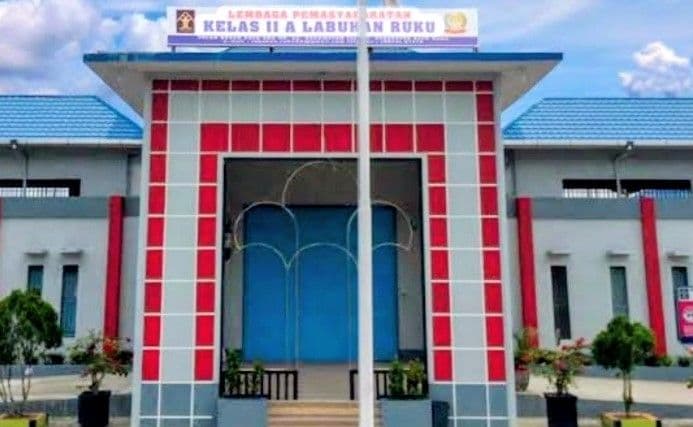 tahanan_kasus_pencurian_yang_kabur_dari_lapas_iia_labuhan_ruku_kembali_ditangkap_
