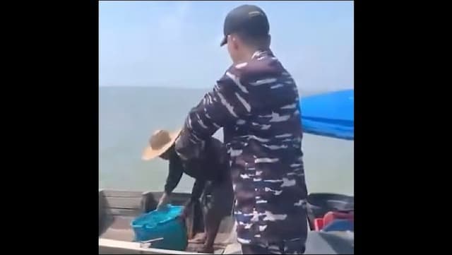 tni_al_tertibkan_nelayan_deli_serdang_di_selat_malaka_masuk_jalur_internasional
