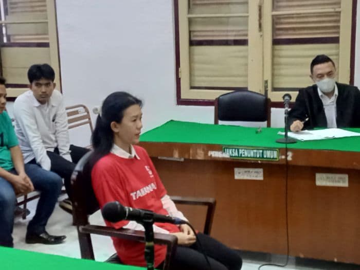 hukuman_debby_kent_dipangkas_jadi_15_tahun_dalam_kasus_pabrik_ekstasi_medan