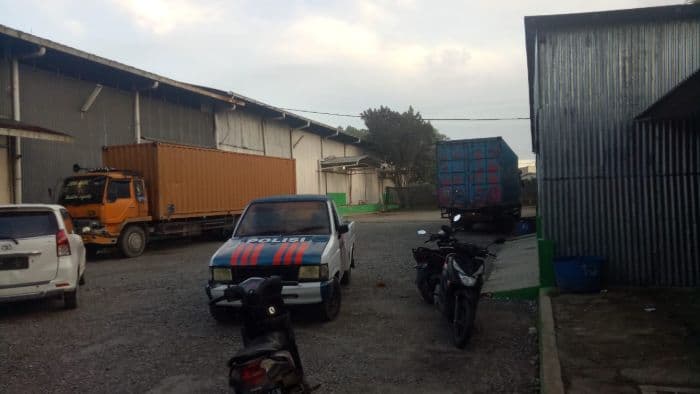 warga_pohan_tonga_desak_puskud_sumut_tinjau_ulang_sewa_gudang_pt_ssc