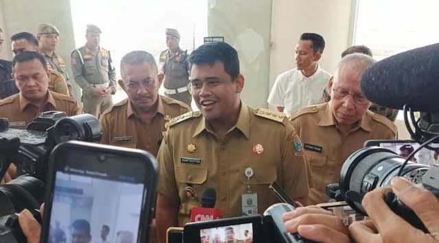 bobby_ngaku_tak_tahu_kontraktor_yang_ditangkap_kpk_sempat_ikut_survei_bersamanya