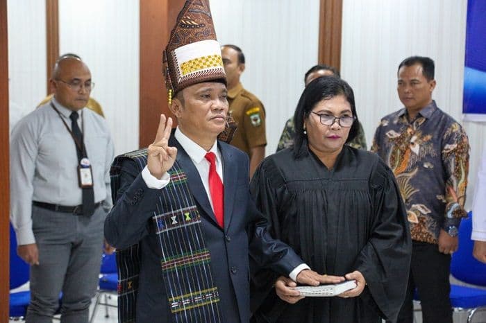 dirtek_perumda_tirta_uli_resmi_dilantik_wali_kota_minta_percepatan_perbaikan_layanan_air_bersih