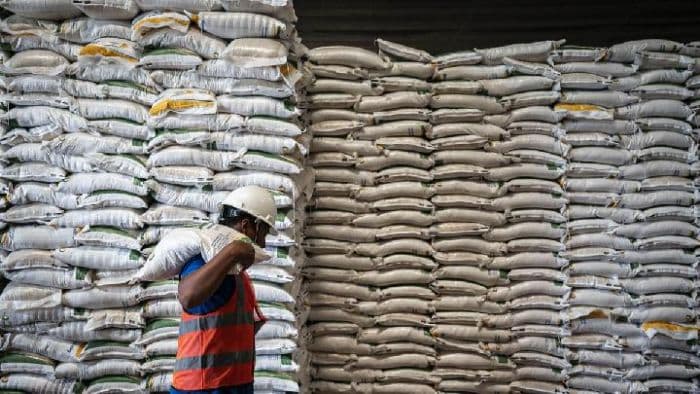 stok_beras_nasional_melimpah_pemerintah_bakal_bangun_100_gudang_baru