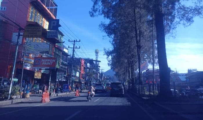 antusias_warga_berastagi_terhadap_festival_bunga_dan_buah_kian_memudar