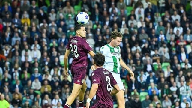fortuna_sittard_menang_dramatis_32_hubner_cetak_gol_bunuh_diri_di_euroborg_