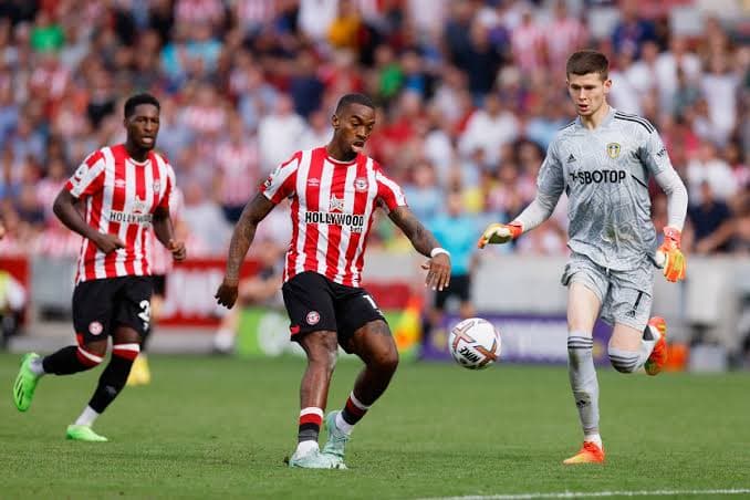 leeds_united_vs_brentford_the_bees_unggul_10_di_babak_pertama