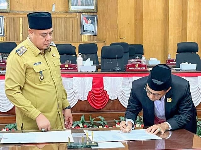 dprd_batu_bara_sahkan_ranperda_papbd_2025_jadi_perda_apbd_alami_defisit
