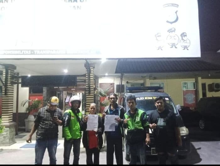 driver_ojol_di_medan_dianiaya_pedagang_sate_garagara_ucapan_orang_kaya_jualan