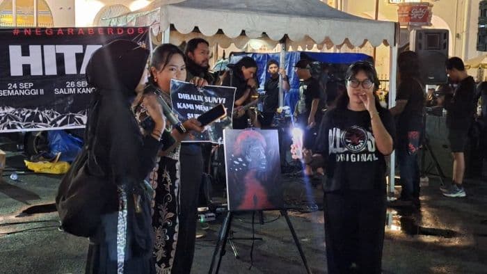 aksi_kamisan_medan_gelar_refleksi_september_hitam_sampaikan_enam_tuntutan