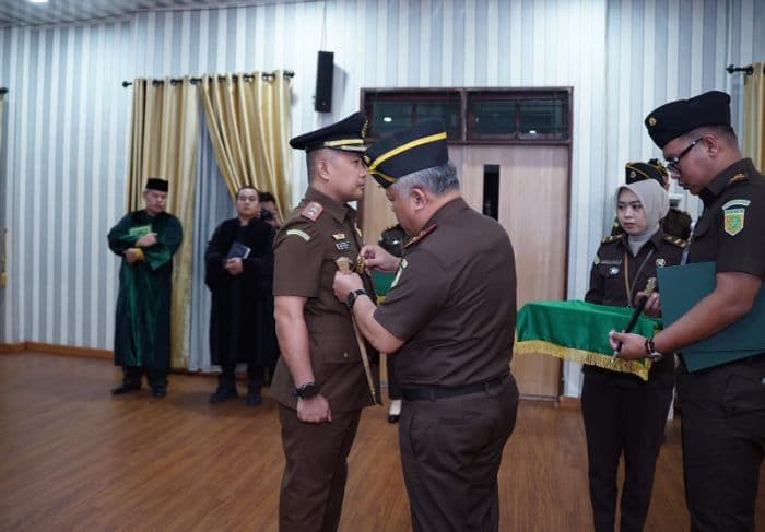 lantik_asintel_dan_kajari_tebing_tinggi_kajati_sumut_tekankan_pencegahan_korupsi