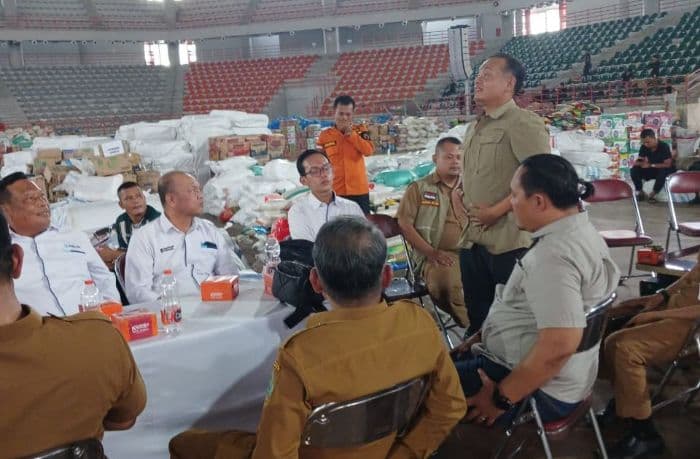 pelni_medan_bantah_tahan_kontainer_bantuan_kemanusiaan_di_belawan
