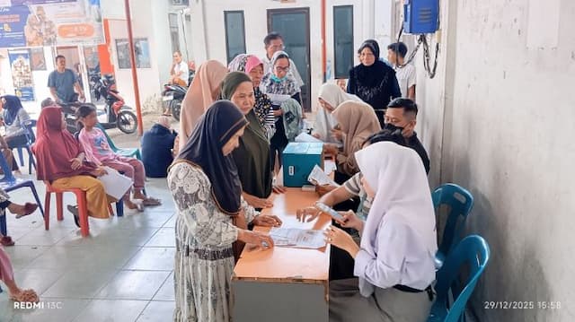 pt_pos_indonesia_salurkan_blts_kesra_2025_untuk_17782_warga_binjai_dan_langkat