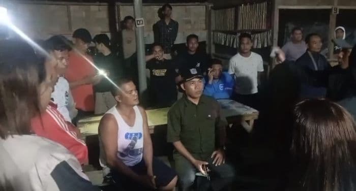 warga_tunggurono_demo_kafe_tuak_remangremang_di_binjai_timur