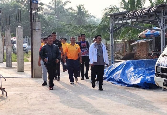 kapolres_batu_bara_dan_jajaran_jaga_kebugaran_fisik_demi_pelayanan_maksimal