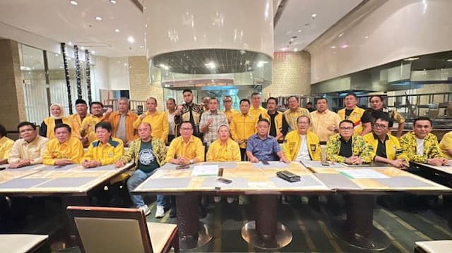 30_dpd_ii_golkar_sumut_deklarasikan_dukungan_untuk_andar_amin_harahap