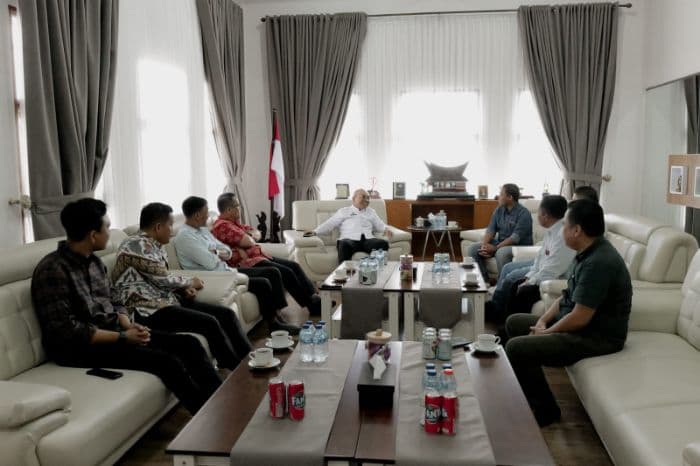 bupati_simalungun_tinjau_ulang_kebijakan_penggantian_nama_balei_harungguan