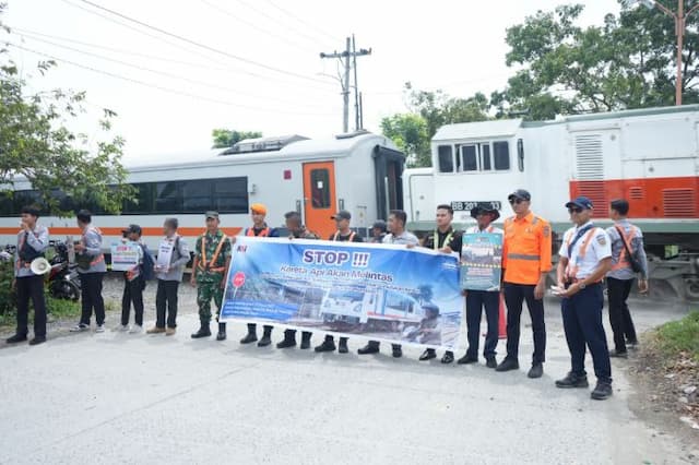 kecelakaan_kereta_api_di_sumut_awal_2026_kai_perkuat_edukasi_keselamatan_perlintasan
