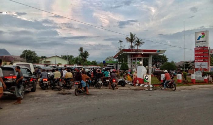 pertalite_langka_di_tapteng_sopir_angkot_dan_becak_mengeluh