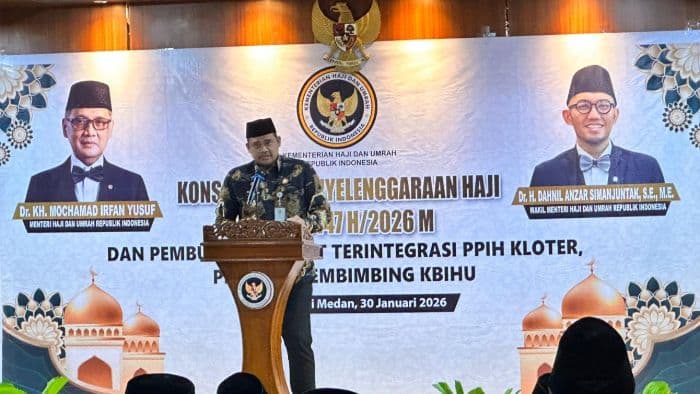 bergurau_soal_pilkada_2029_bobby_nasution_minta_dahnil_simanjuntak_jangan_seringsering_ke_sumut