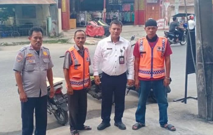 wajib_tahu_ciriciri_tukang_parkir_resmi_di_tanjungbalai