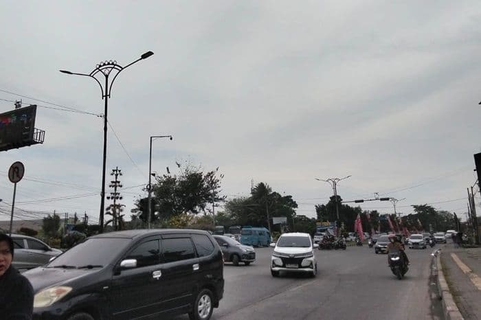 hari_raya_idulfitri_kondisi_arus_lalu_lintas_terpantau_normal_di_medan