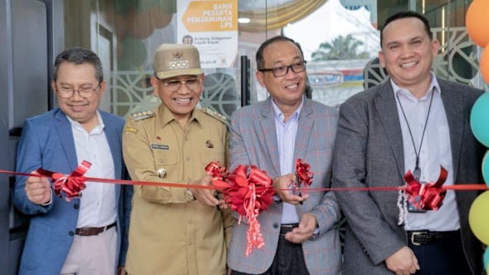 bupati_simalungun_ajak_masyarakat_beradaptasi_dengan_layanan_perbankan_digital
