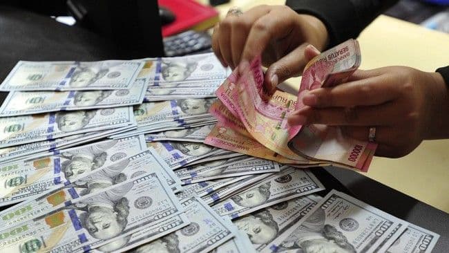 dampak_meluasnya_perang_timteng_rupiah_ditutup_di_level_rp17041_per_dolar_as