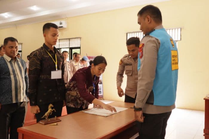 kapolres_toba_jangan_percaya_oknum_dapat_meluluskan_menjadi_anggota_polri