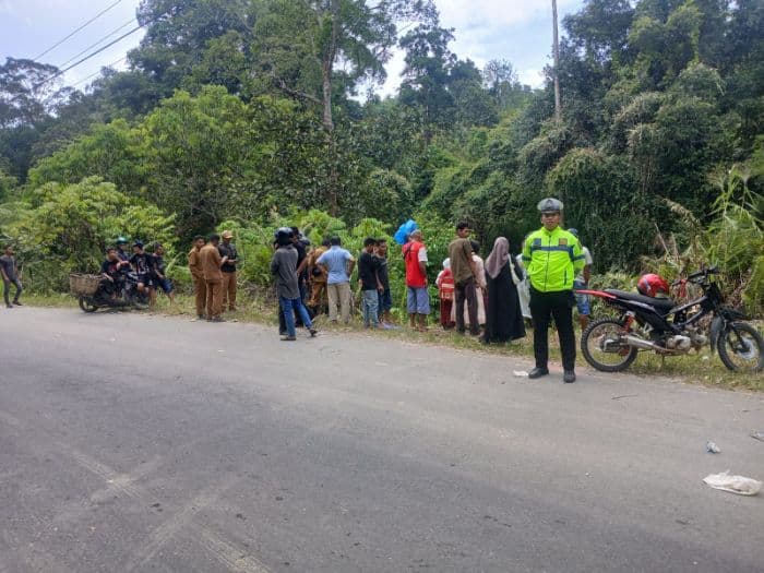 pasutri_dikabarkan_hilang_pasca_mobil_yang_ditumpangi_terjun_bebas_ke_sungai_lae_kombih