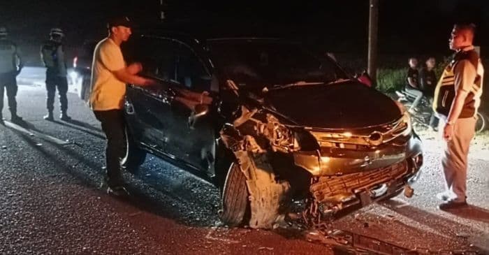 avanza_kontra_rx_king_di_access_road_inalum_sei_suka_pengendara_kritis