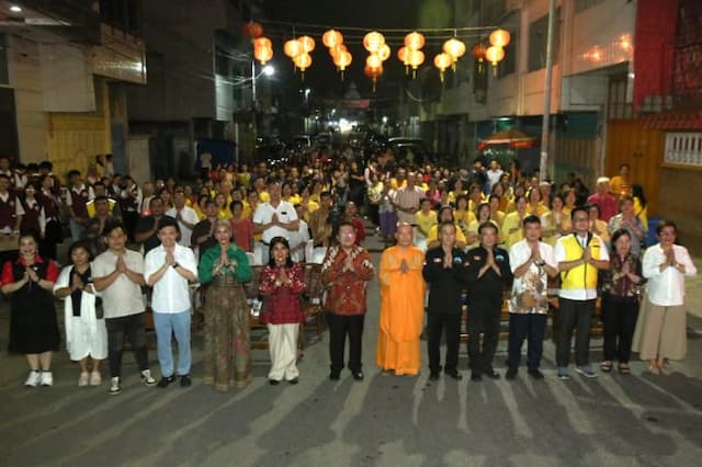 perayaan_waisak_2570_be_di_pematangsiantar_gaungkan_toleransi_dan_kerukunan