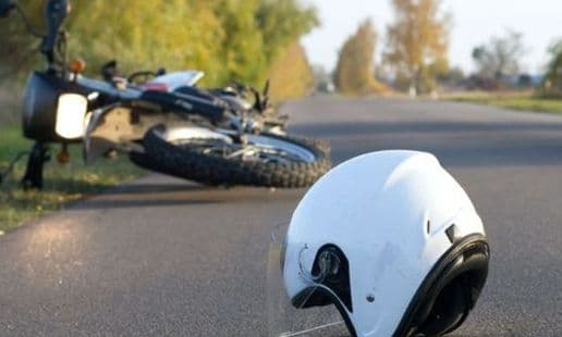 relawan_mbg_tewas_usai_tabrak_tiang_lampu_di_jalan_protokol_sidikalang