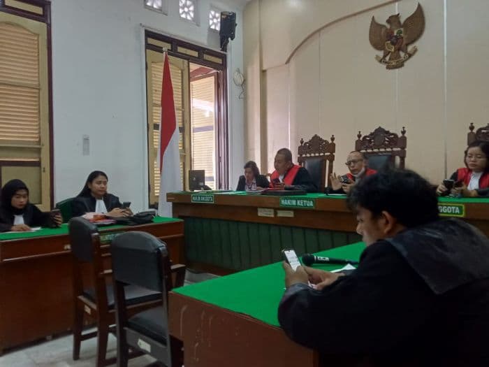 penjual_sabu_950_gram_divonis_15_tahun_penjara_denda_rp1_miliar_di_pn_medan