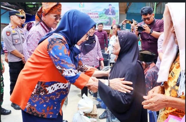 bupati_anton_minta_opd_bergerak_cepat_laporkan_warga_yang_belum_pernah_terima_bantuan