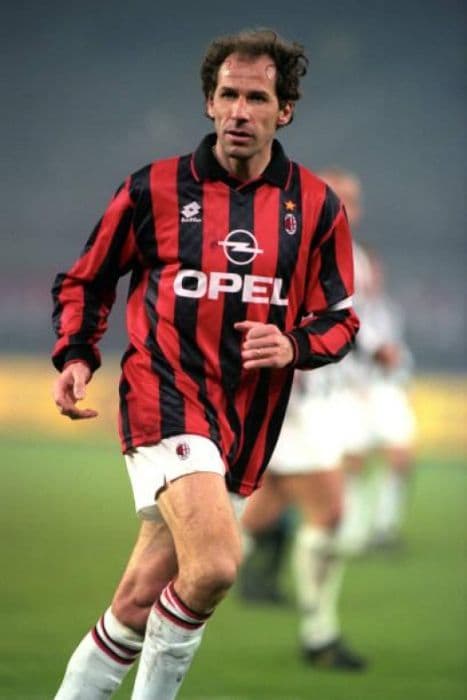 kenangan_mengharukan_paolo_taveggia_untuk_franco_baresi_legenda_ac_milan_yang_tak_terlupakan