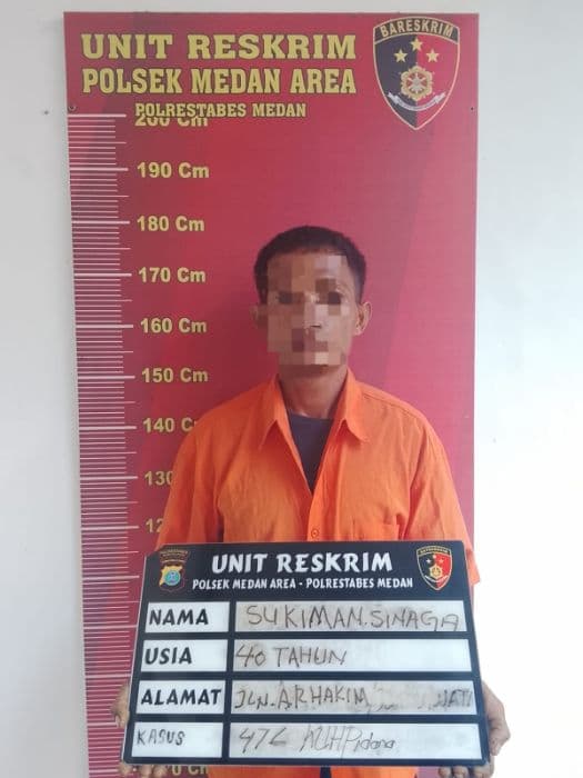 polsek_medan_area_tangkap_pencuri_besi_bekas_gedung_yuki_di_jalan_ar_hakim