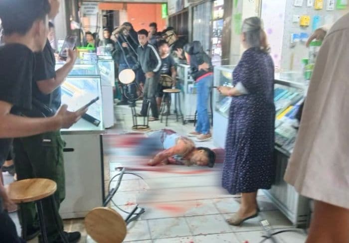 pria_tewas_ditikam_di_plaza_kabanjahe_lansia_asal_samosir_diamankan_polisi