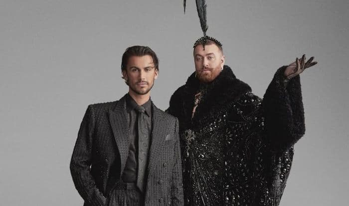 sam_smith_umumkan_pertunangan_dengan_desainer_christian_cowan