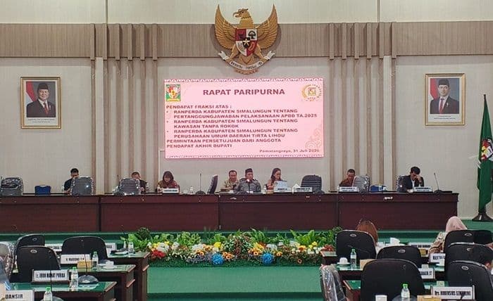 seluruh_fraksi_dprd_simalungun_setujui_ranperda_pertanggungjawaban_apbd_2025_pemkab_terima_sejumlah_catatan