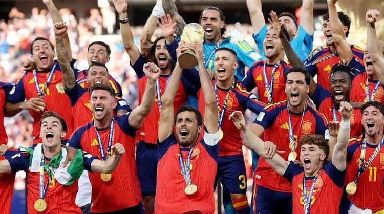uefa_tolak_rencana_penjualan_saham_piala_dunia_ancam_boikot_kompetisi_fifa