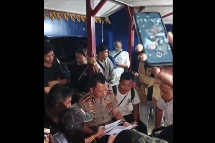 10_jam_bertahan_di_kantor_lldikti_sumut_mahasiswa_uda_tuntut_fasilitas_pindah_kampus
