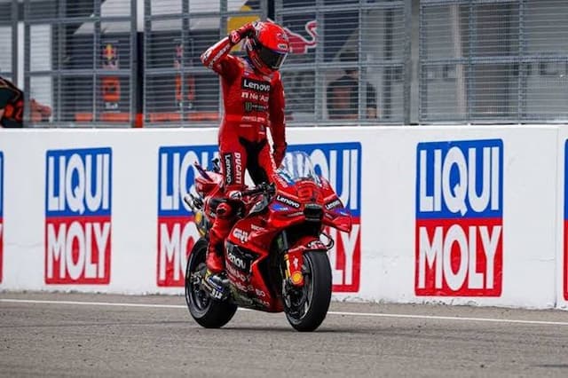 kembalinya_sang_raja_aragon_marc_marquez_hattrick_kemenangan_