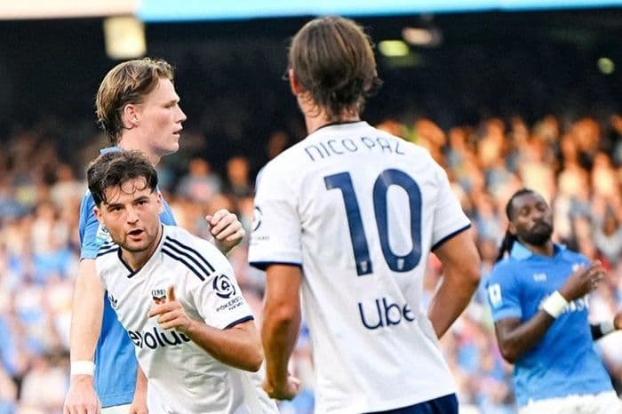 mengejutkan_como_1907_bungkam_napoli_21_di_maradona_fabregas_permalukan_sang_juara_bertahan_